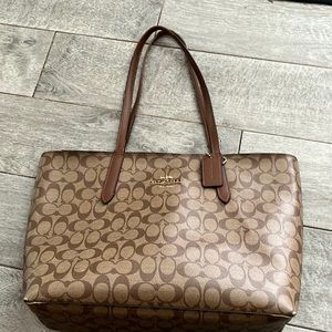 Coach Shoulder Bag